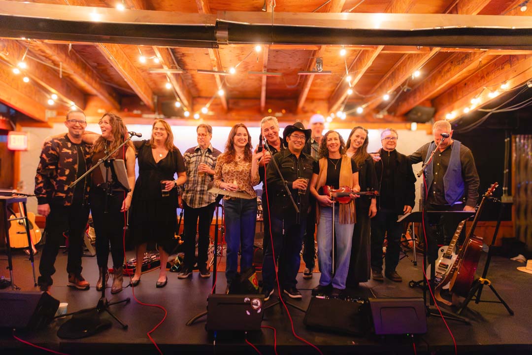 AM FAMily Band takes a bow